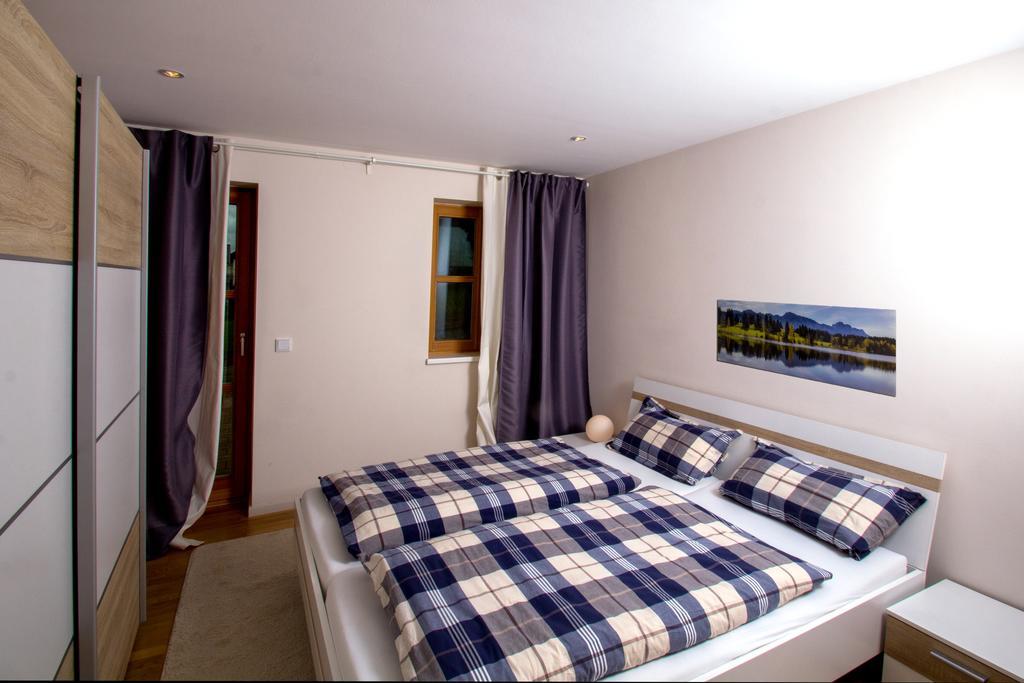 באד בירנבאך Chalet Am Bach חדר תמונה